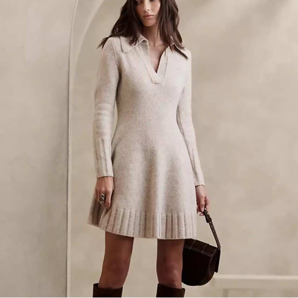 Banana Republic Rosie Sweater Dress Small Beige Knit Collared Long Sleeve Mini